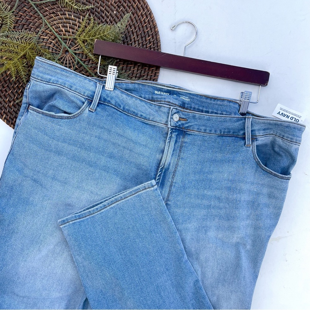 NWT Old Navy Womens Jeans Blue Denim High Rise Straight Leg Stretch Plus 26